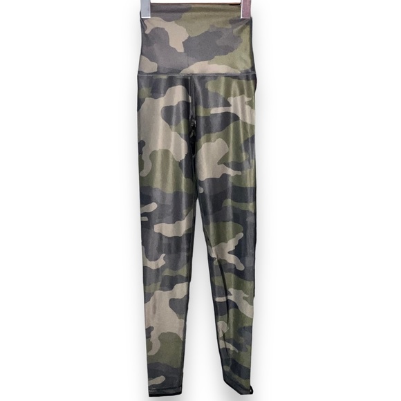 NEW Offline by Aerie Womens Camo Leggings Ladies Yoga Gym Fitness Pants Size XXS - Picture 6 of 6